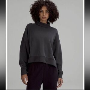 Lululemon Softstreme Turtleneck Pullover in Black